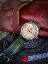 Load image into Gallery viewer, The James - Cream & Silver