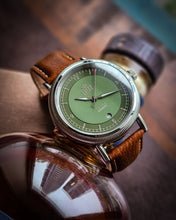 Load image into Gallery viewer, The James - Highland Green