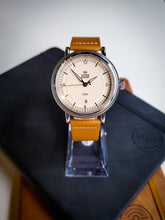 Load image into Gallery viewer, The James - Cream & Silver