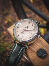 Load image into Gallery viewer, The James - Cream &amp; Silver
