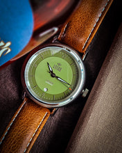Load image into Gallery viewer, The James - Highland Green
